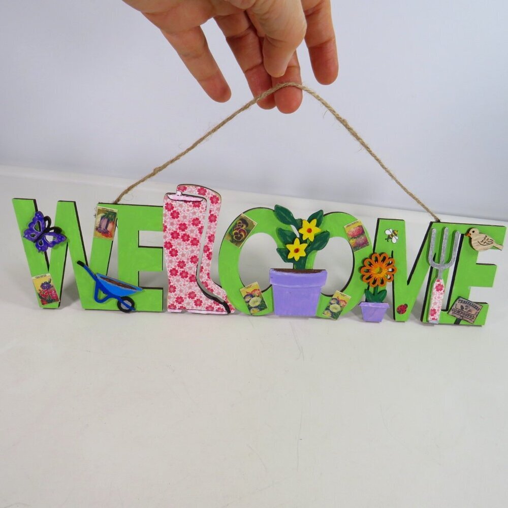 Wood Welcome Gardening Themed Sign (dimensional)